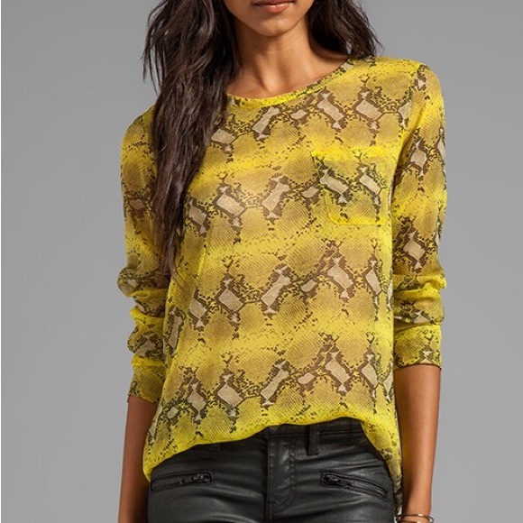 Equipment Tops - Equipment Silk Diamondback Stripe Liam Top Yellow Snakeskin Print Size Large